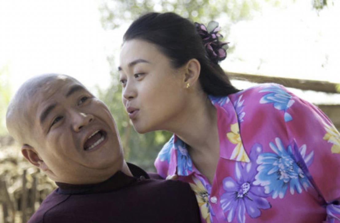 赵本山化妆师关婷娜,关婷娜从化妆师到演员的逆袭路