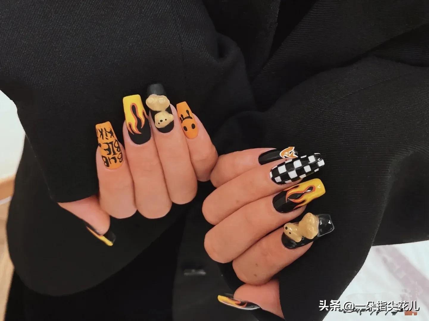 美甲欧美可爱风长指甲,美甲个性十足小姐姐