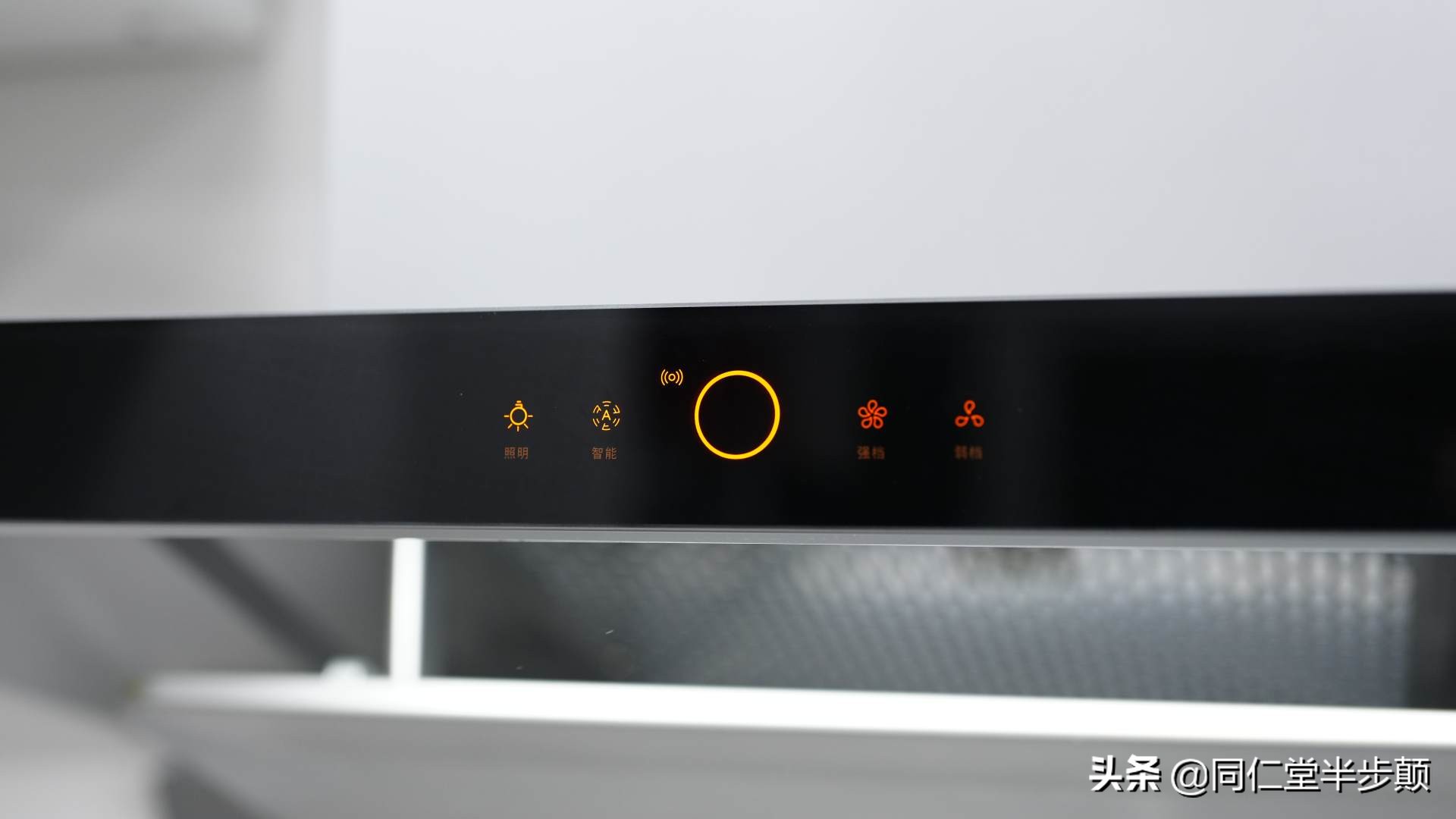 智能油烟机自动调节吸力,智能吸油烟机调节默认风速