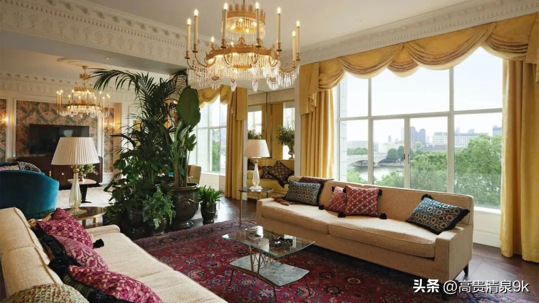 沉浸式入住Gucci100周年纪念套房！Gucci的联名酒店也美了吧！