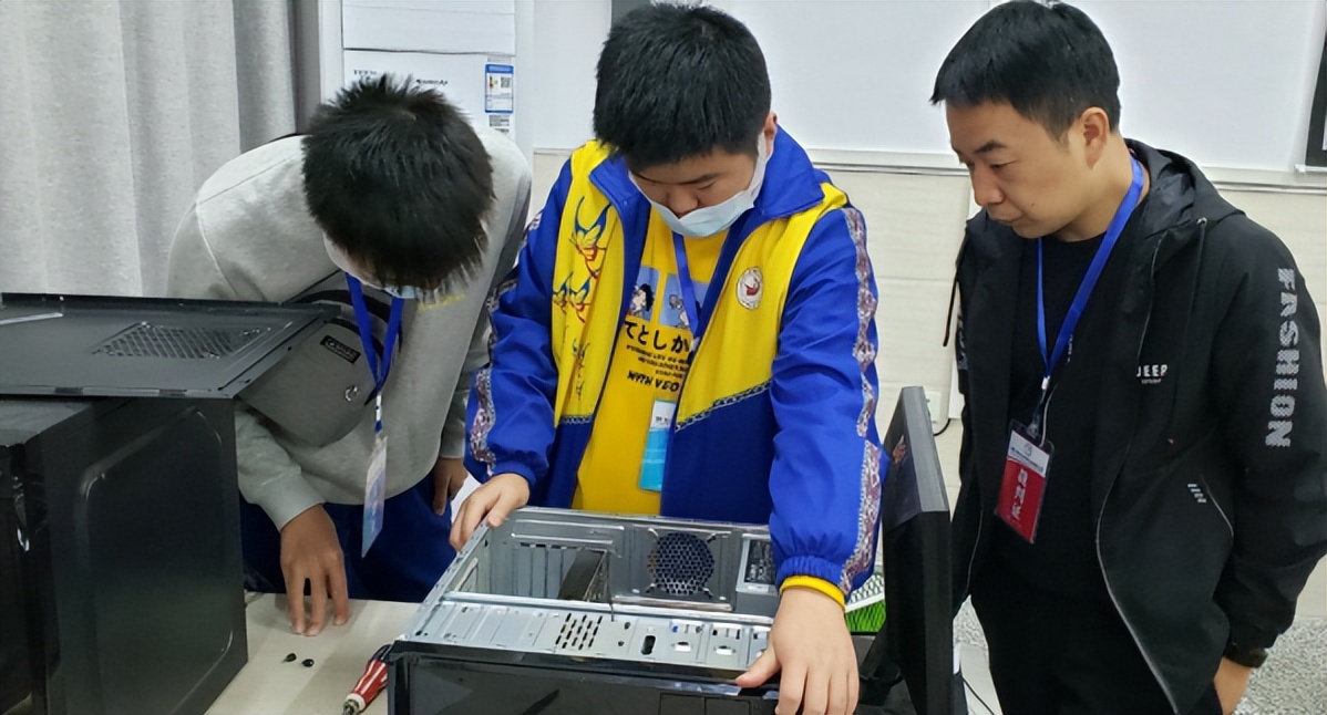 上海震旦职业学院工作怎么样,上海震旦职业技术学院毕业生薪资