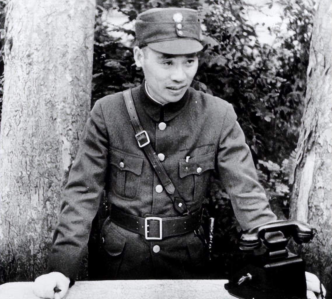 皖南事变爆发后，毛主席质问崔可夫：你们如何处理