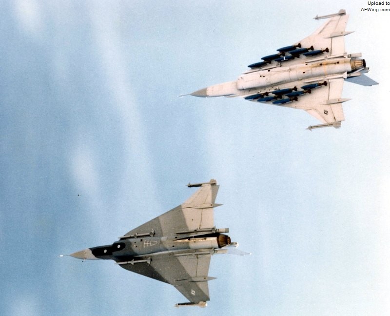 洛克希德f-16战斗机,蝰蛇的秘密f16