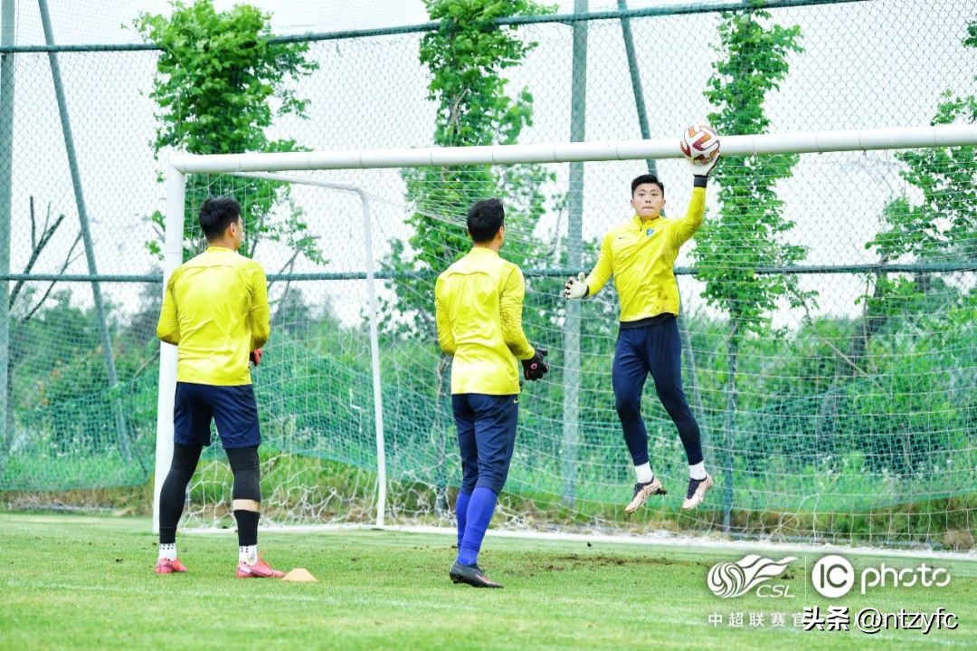 璧涘墠淇″績婊℃弧,璧涘墠淇″績鍗佽冻