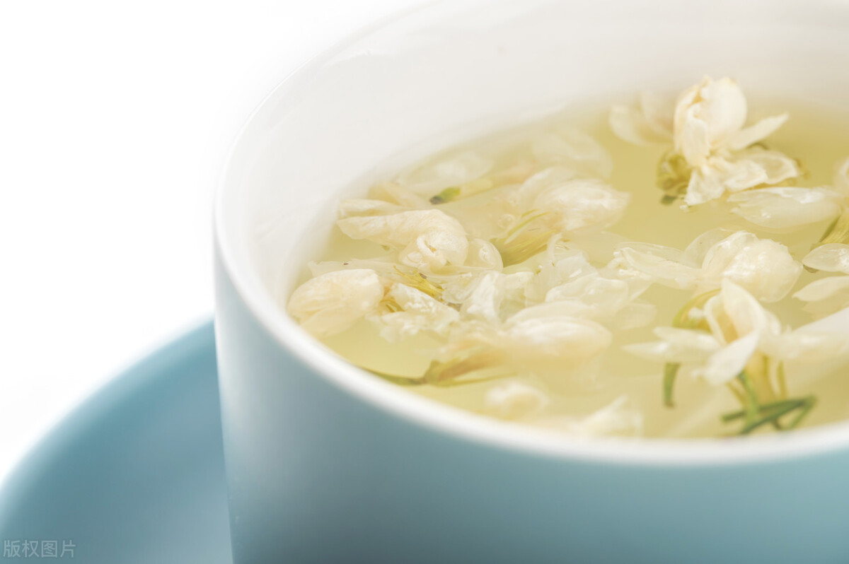 竹叶青飘雪茉莉花茶测评,茉莉飘雪冷萃茶测评