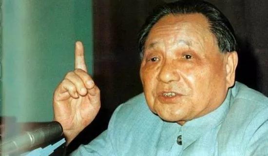 缅怀，*小平邓**逝世25周年！*小平邓**：我是中国人民的儿子