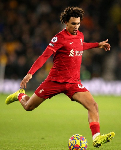 阿诺德最佳右后卫位置,最佳右后卫里斯