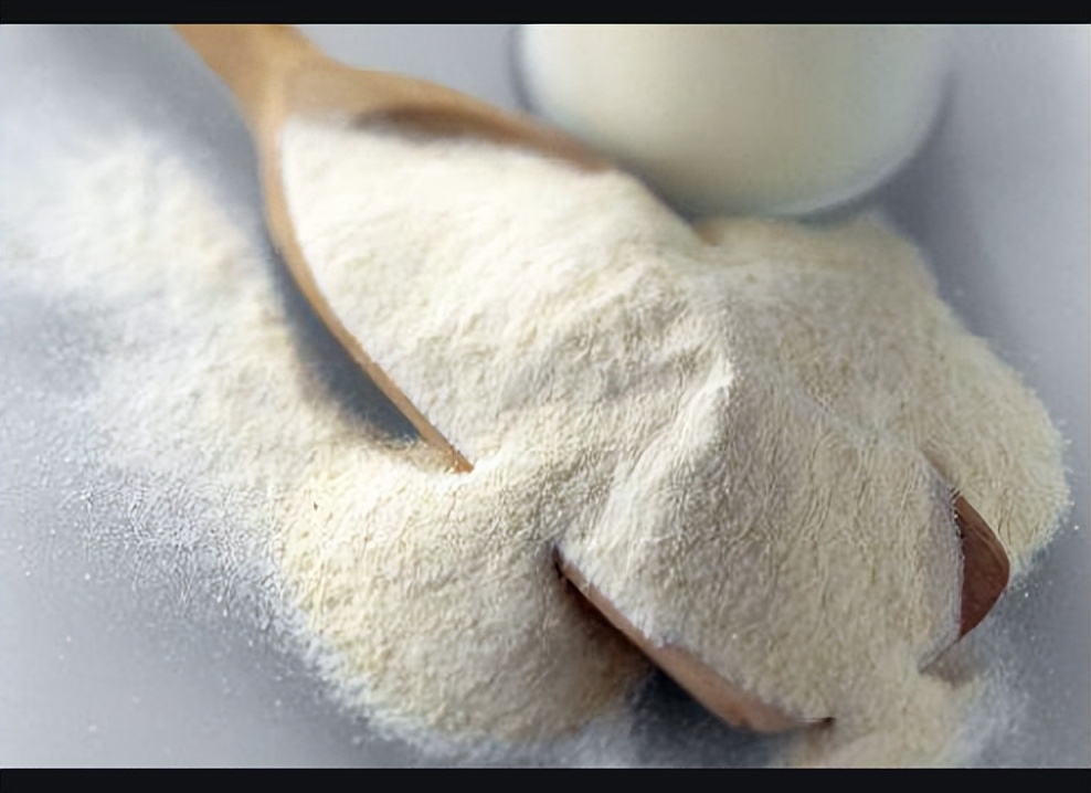 含有棕榈油的奶粉,含有棕榈油和白砂糖的奶粉