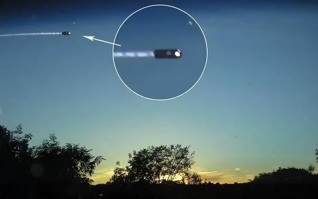 宸ㄥ瀷ufo鐪熷疄鎷嶆憚,鐪熷疄鍙戠幇灏忓瀷ufo