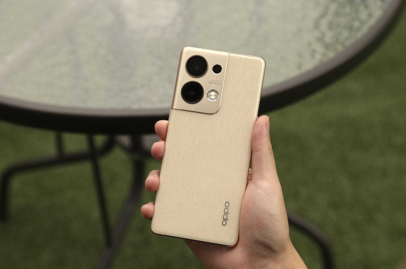 iphone14plus刘海屏大小对比,iphone14pro和iphone14plus哪个屏好看