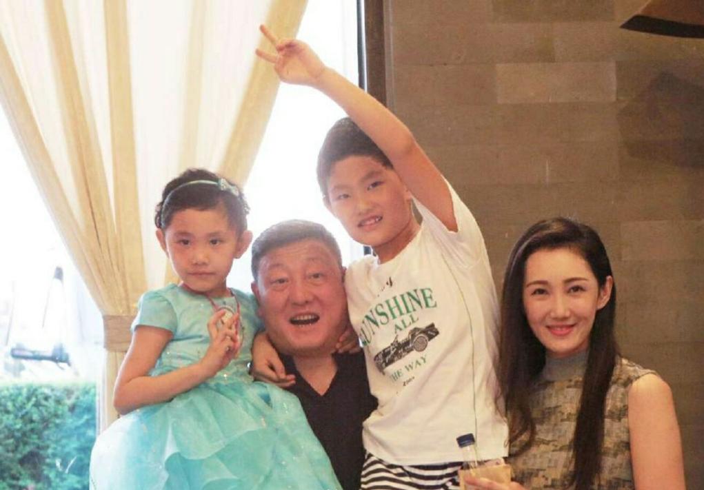 王燕韩磊简介,韩磊苦追王燕十年