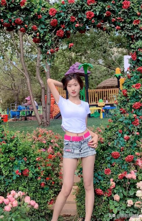 适合矮个子穿的裙子显白,五五分的小个子穿什么裙好看