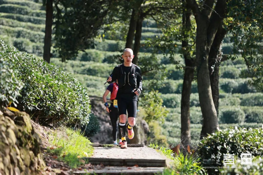 运动快乐昂扬斗志,运动快乐展现昂扬斗志