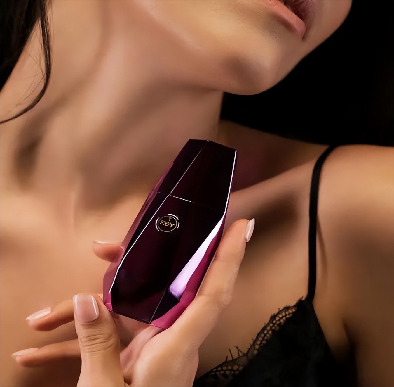 *人用成品**年销售量达千亿，女性是购买主力军