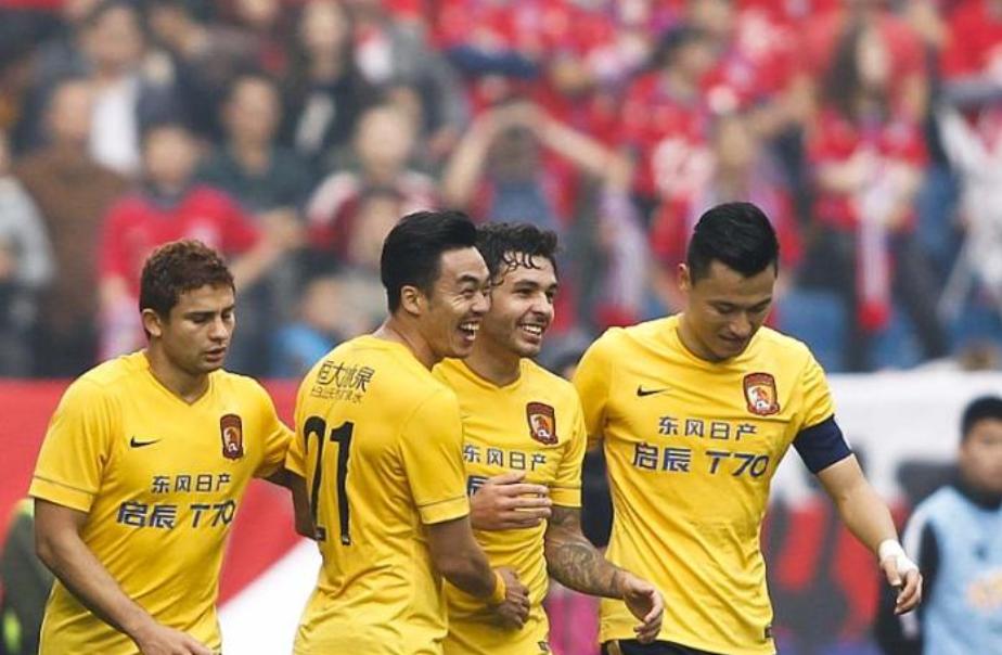 恒大转会鲁能签国脚,官宣中超球队签约30岁前巴西国脚