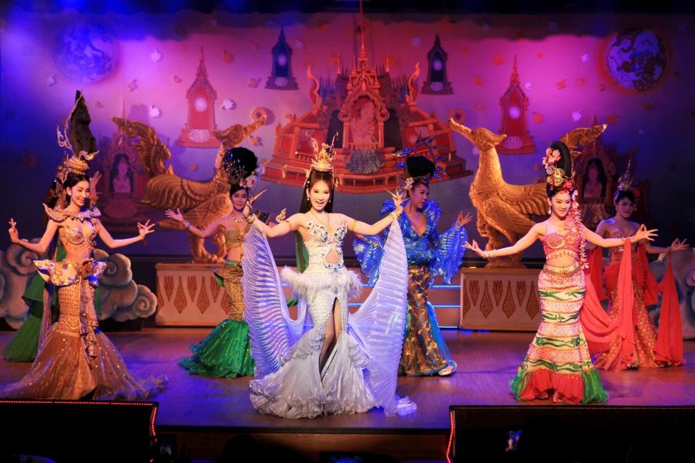 泰国底层人妖生活有多惨?揭秘从事风俗业的泰国人妖真实生活现状