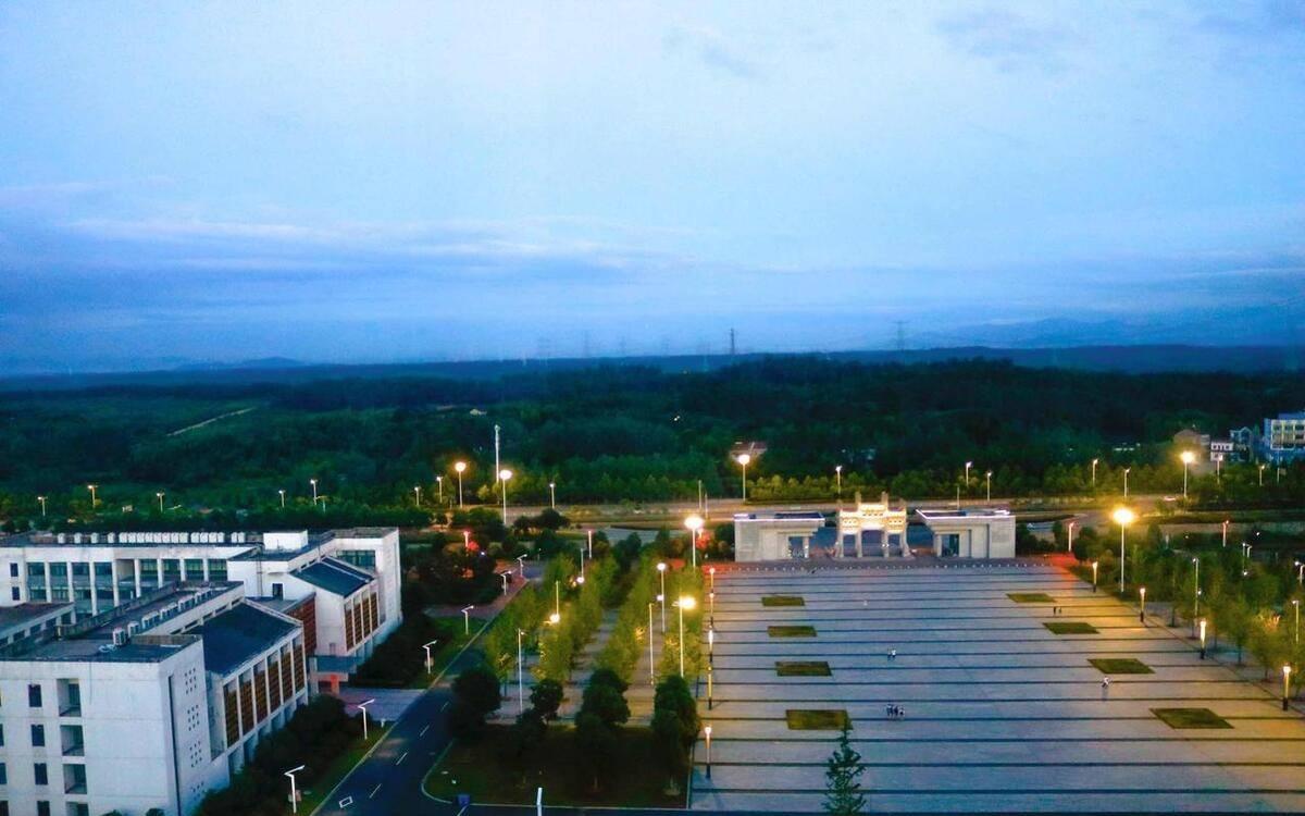 南邮和合工大哪个好,全省10万名报什么大学