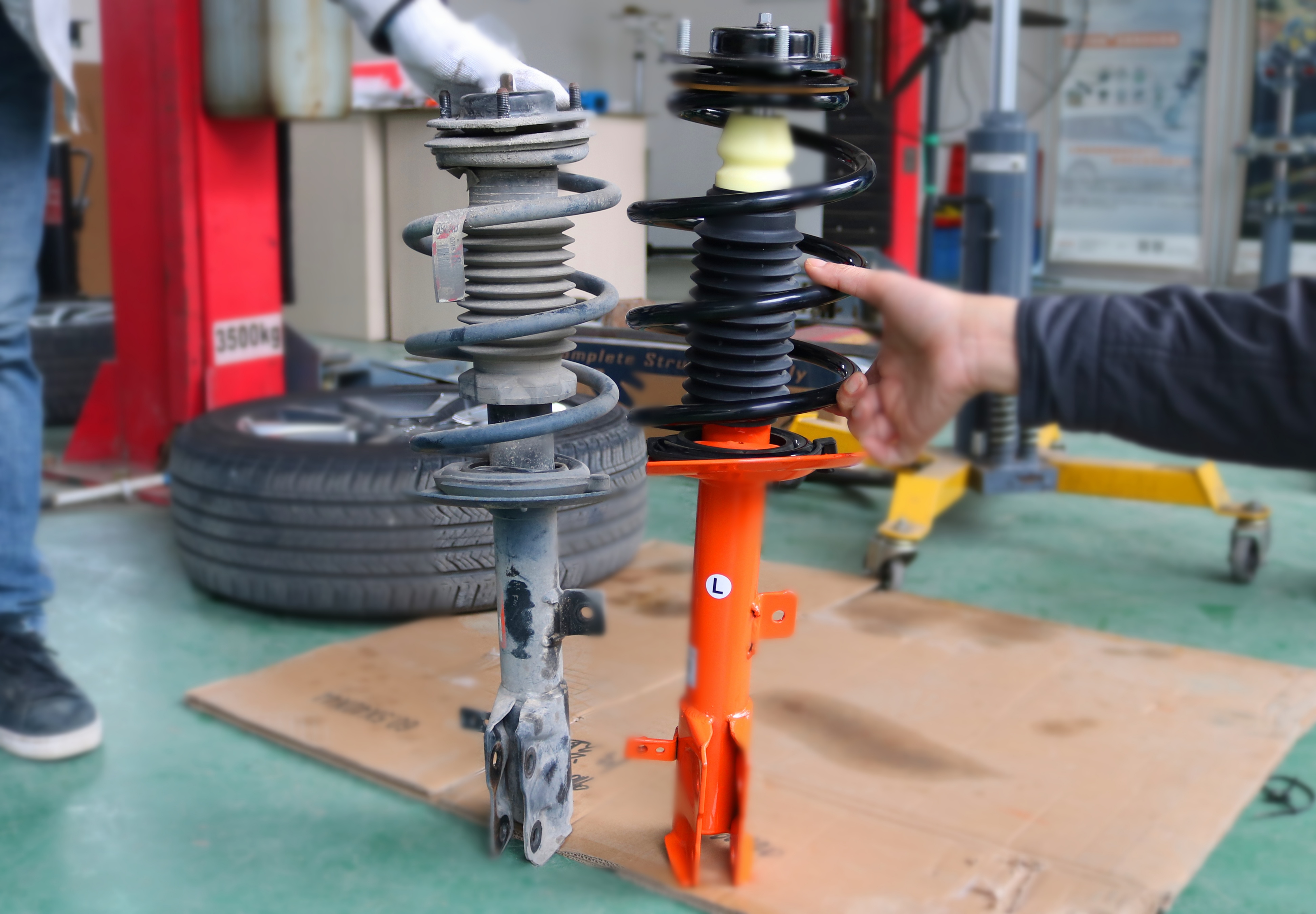 前减震和后减震器怎么搭配,摩托车减震器正减好还是倒减好