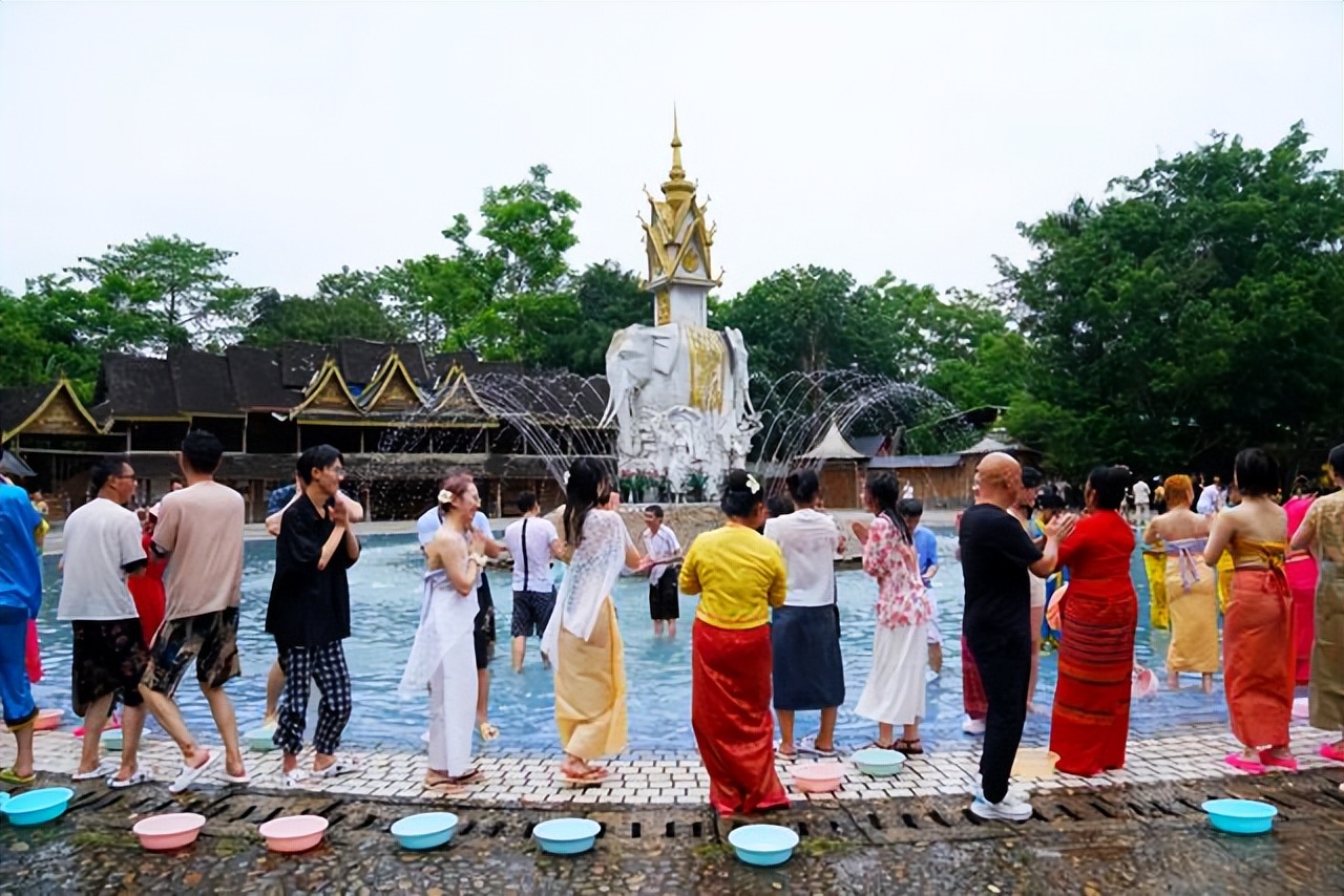 中缅边境旅游文化,中缅边境的旅游景点