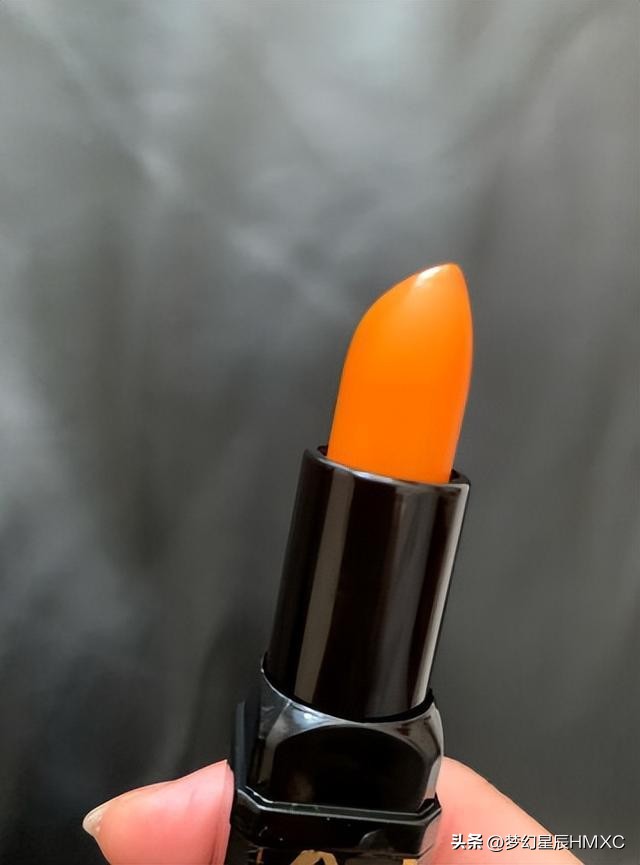 女人为什么不建议涂口红呢,中年女人涂什么口红