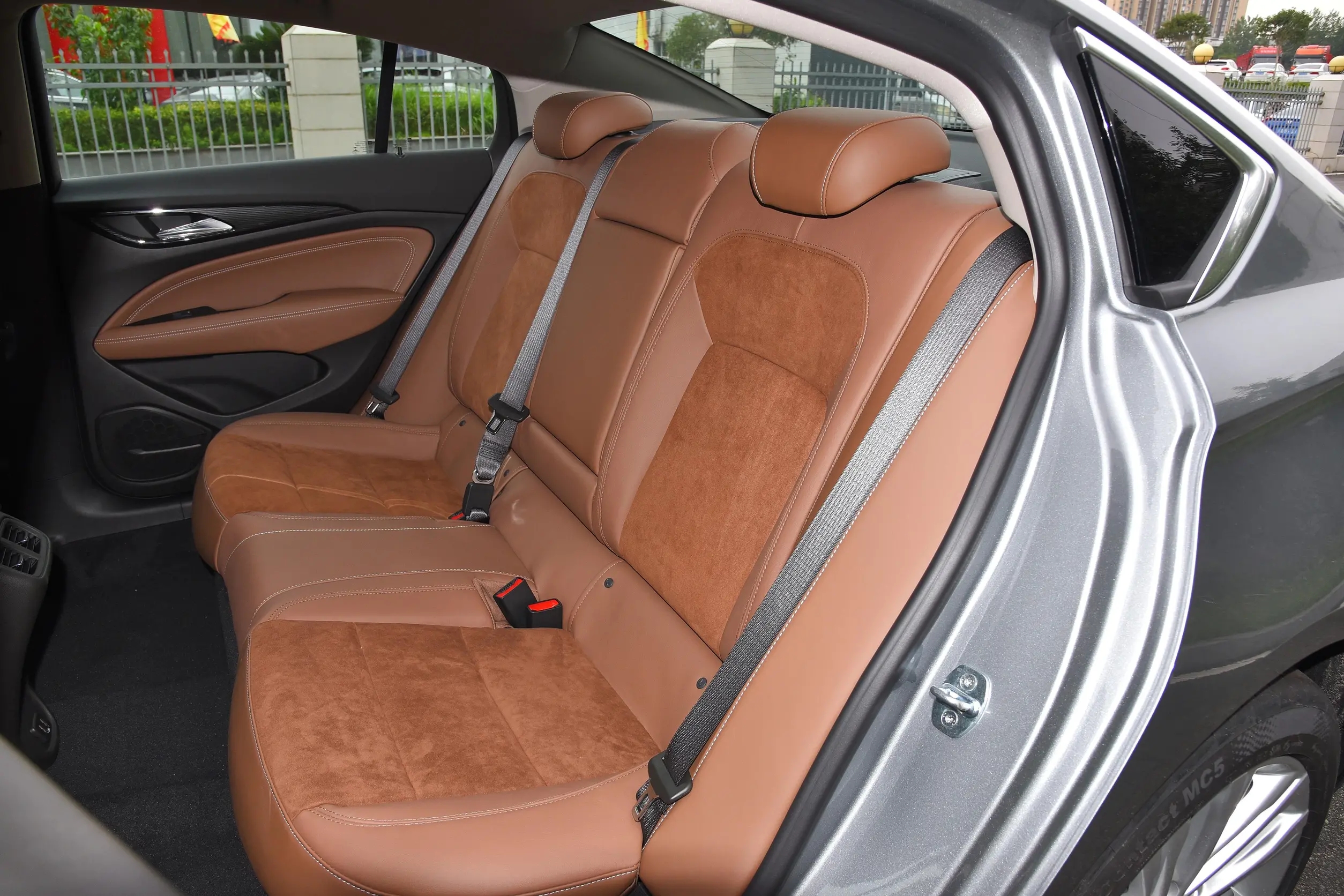 不到15万元就能买这几款车,10-15万买家轿选这5款车才不吃亏