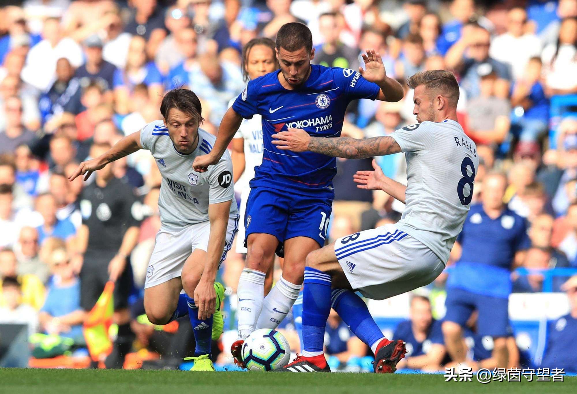 贝尔和阿扎尔,谁的巅峰期实力更强呢?他是糙哥,但实力更强?