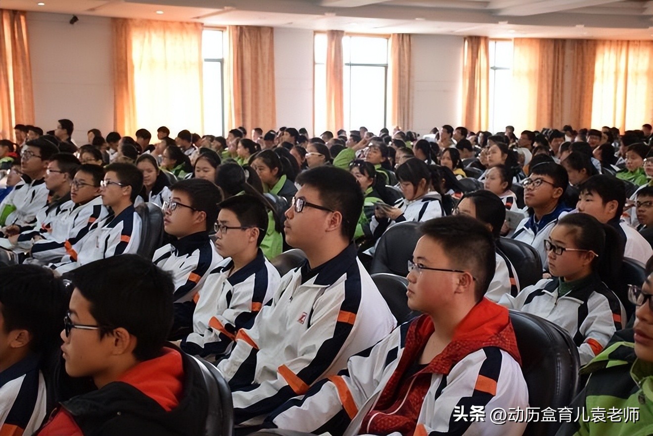 海信激光电视健康护眼生活标配,海信激光电视对眼睛有什么好处