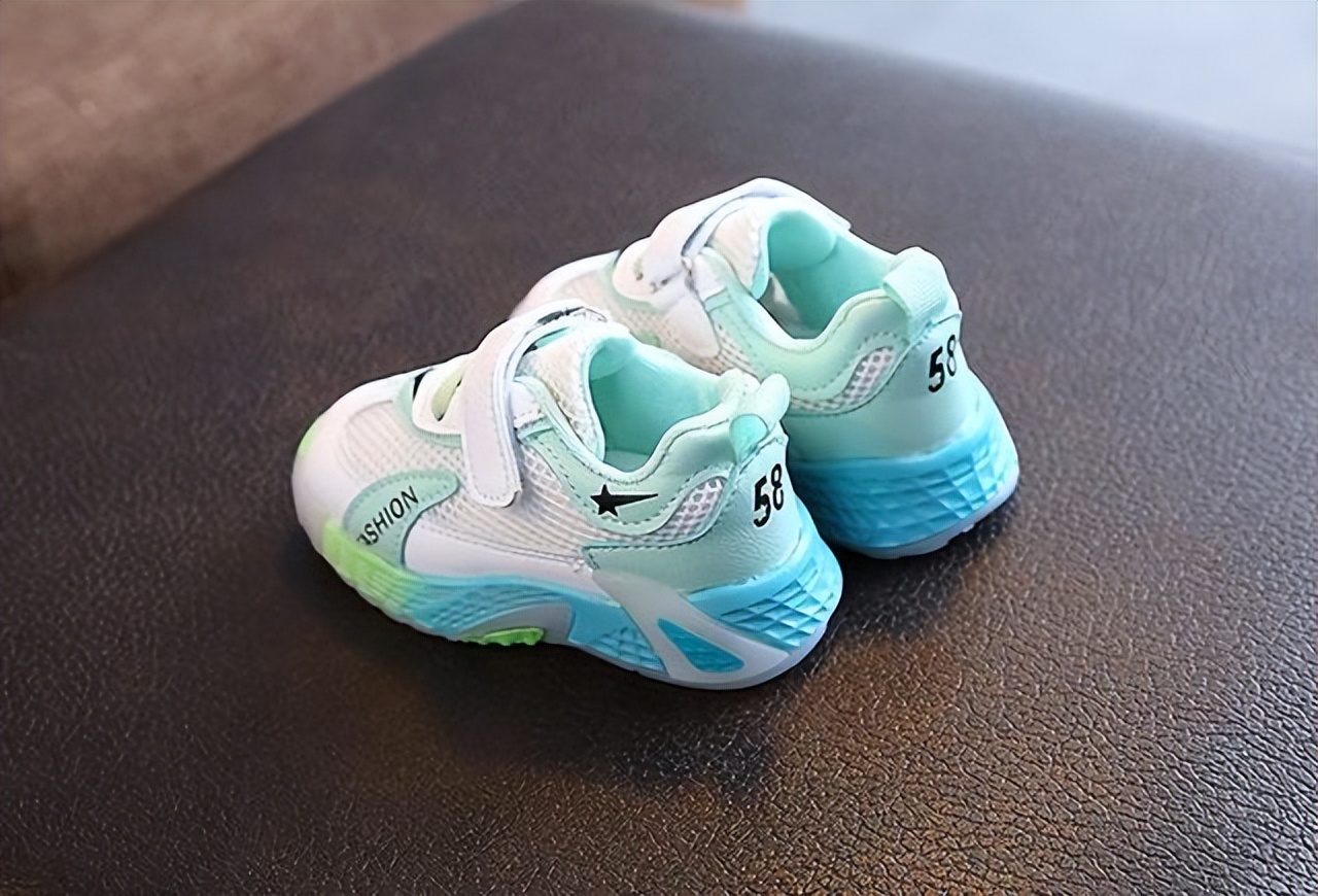 小白鞋不见阳光,小白鞋不能见光