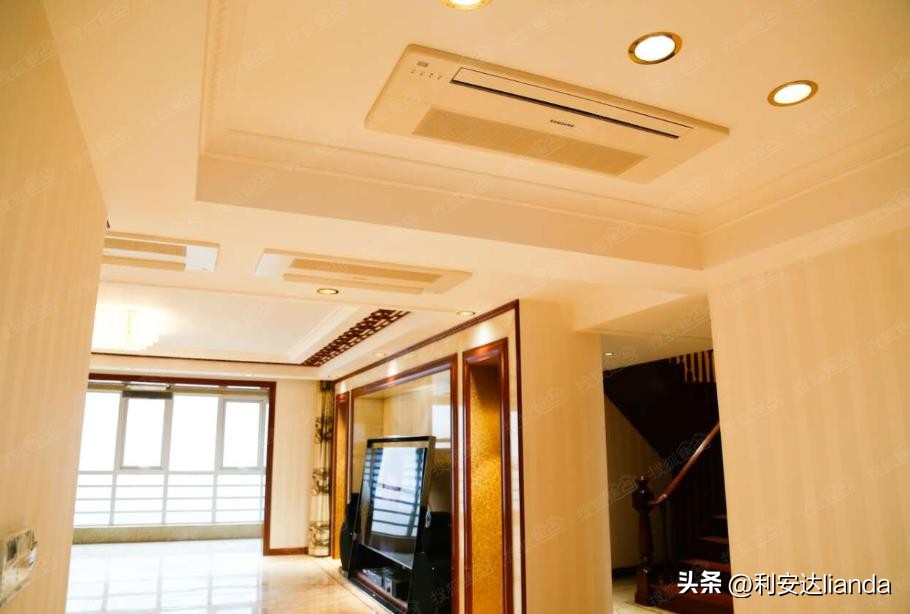 中央空调除了面板哪里还能启动,中央空调除了外机还有啥