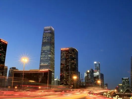 民营经济正从跟跑变为领跑,民营企业的进程