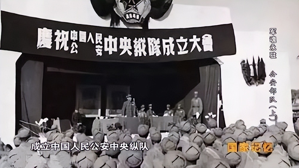 他是*警武**第四任司令员，63岁升中将，66岁受部下犯罪牵连被免职