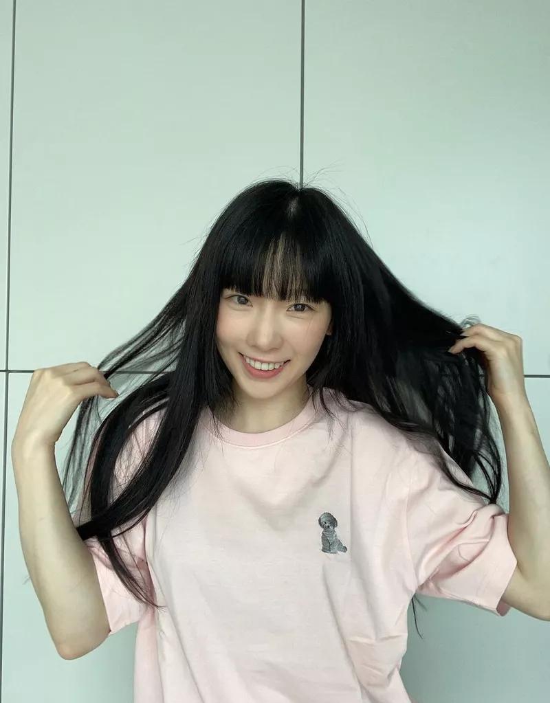 大脸妹子必选的三款发型,大脸额头窄适合什么发型