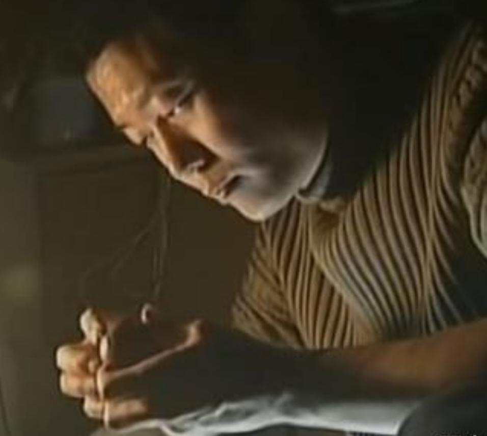 06年一专家出难题，以亿万家产作赌，却被普通电工破解，结局如何