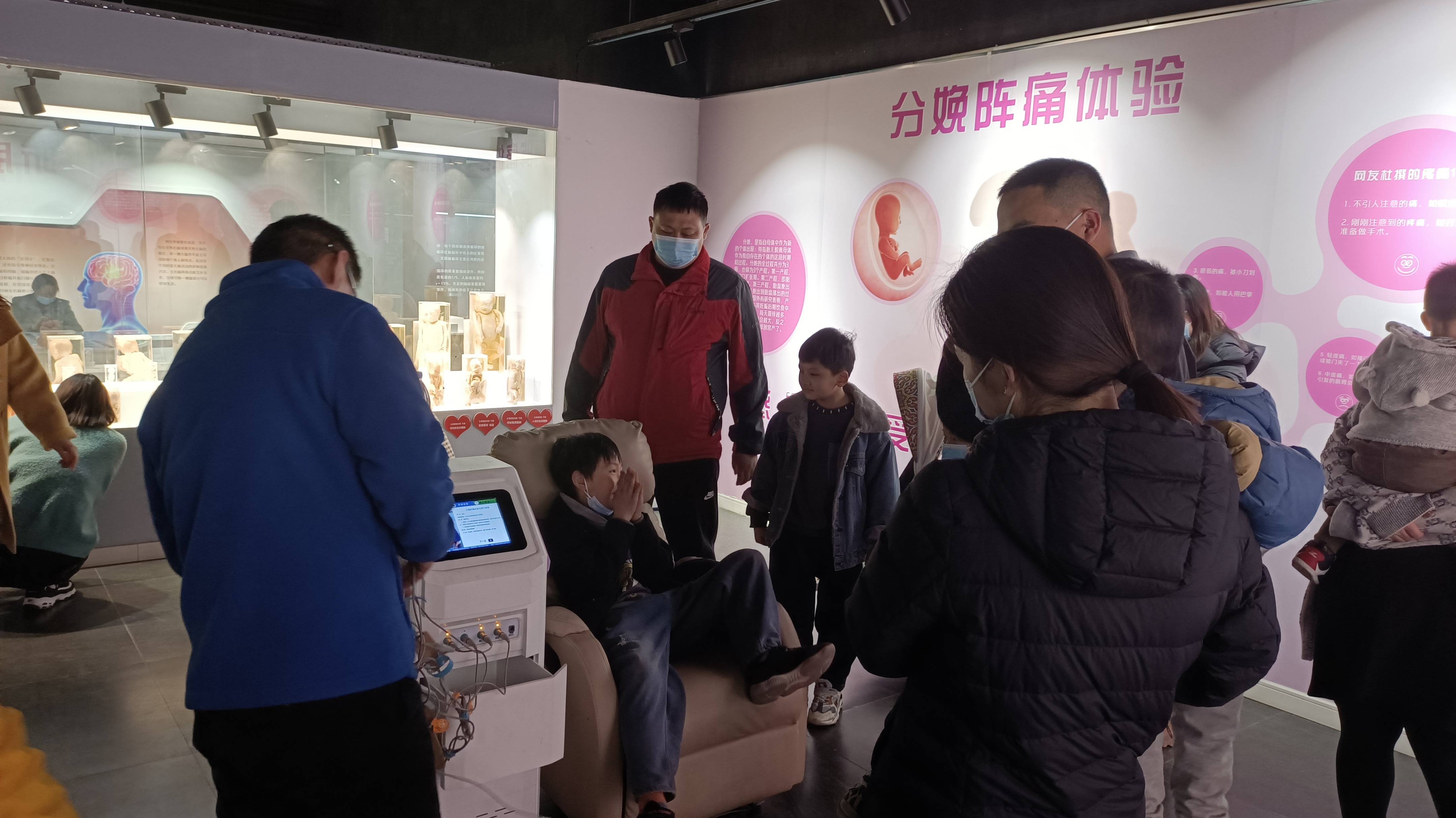 郑州室内旅游攻略必去景点,郑州景点室内游玩攻略