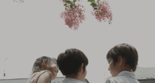 女儿沉迷网络早恋妈妈应该怎么说,青春期女孩沉迷手机怎么教育