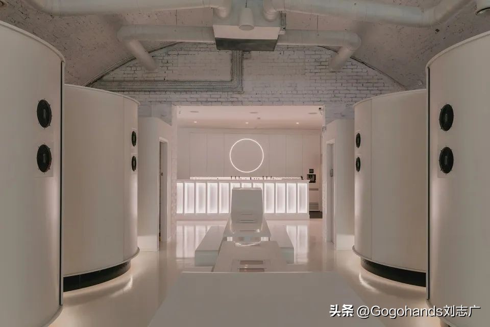 元宇宙游戏用什么玩,元宇宙游戏可以玩吗