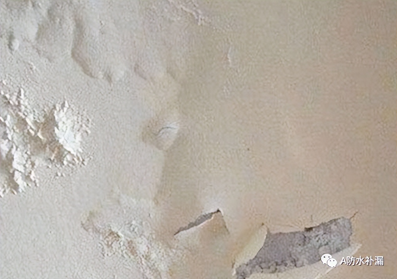 家里墙面潮湿掉皮怎么处理,怎么修补墙面潮湿掉皮