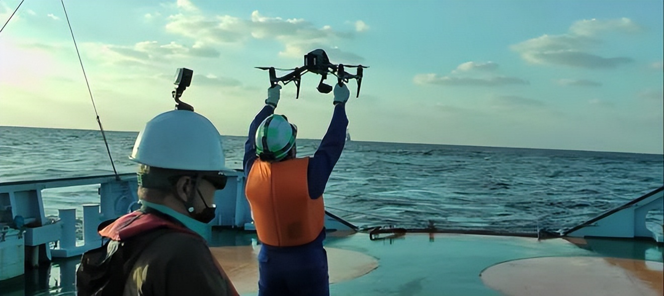 看完最近中日在*鱼岛钓**海域的较量，感觉大快人心，两个字：好爽！
