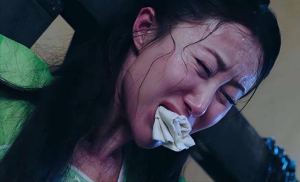 黑老大女人被欺负后续,九零后女黑老大被抓