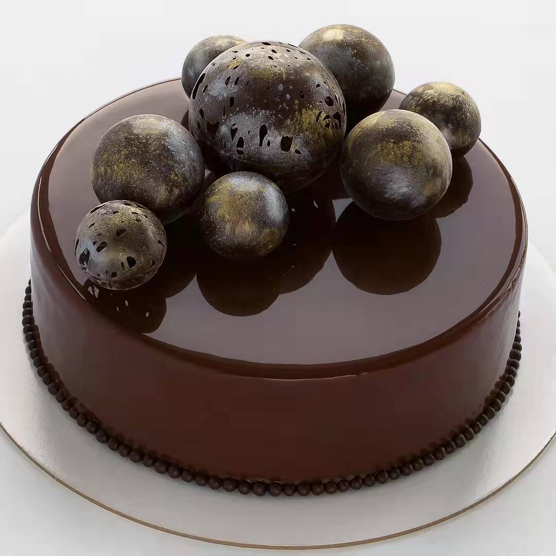 价值2000元的完美镜面蛋糕有多美？顶级镜面蛋糕设计欣赏