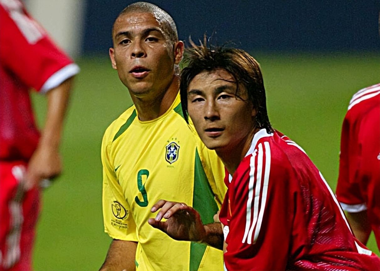 十大足球运动员集锦,钱最多的十大足球运动员