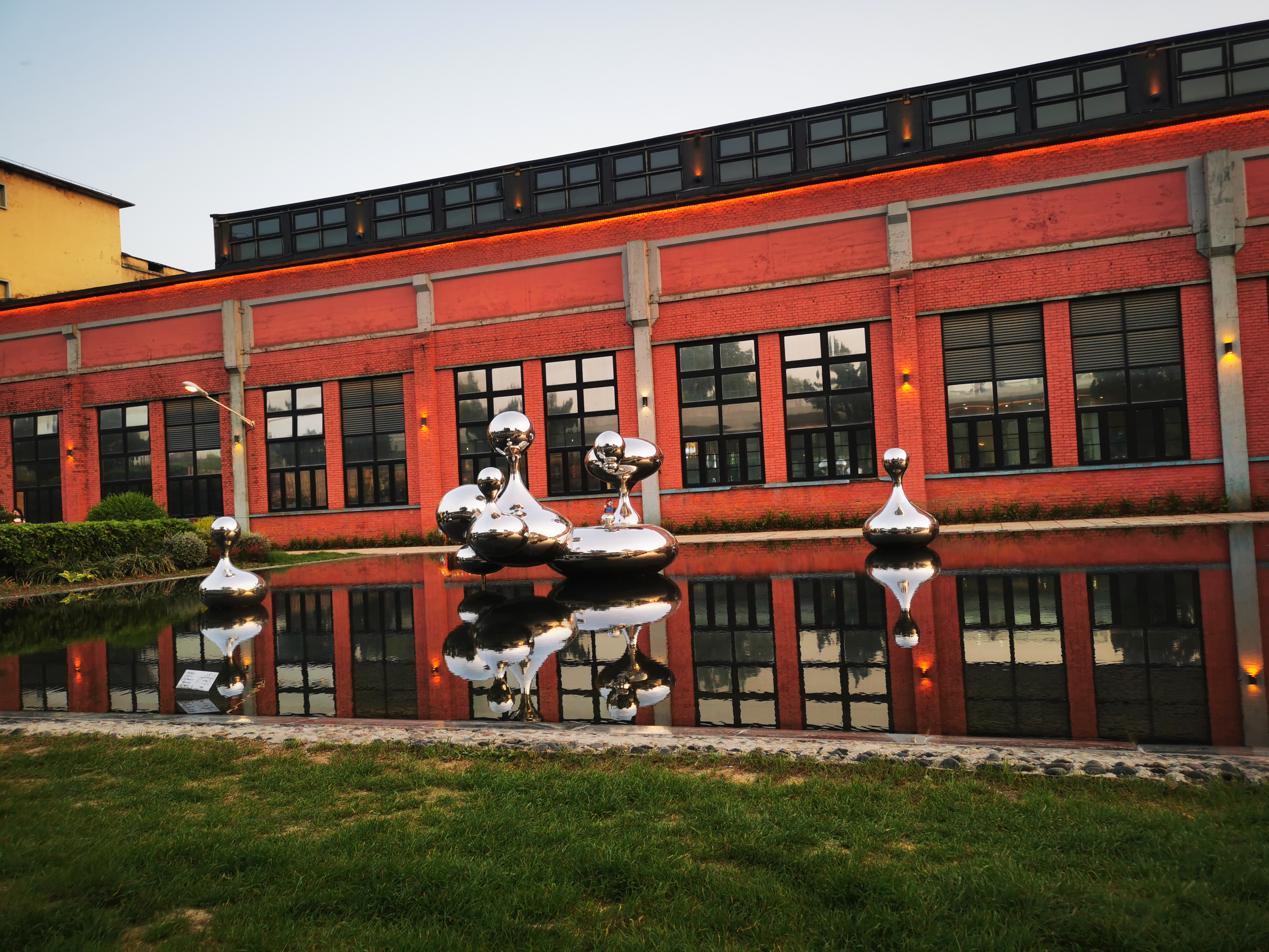 监狱好还是精神医院好,监狱好还是教师好