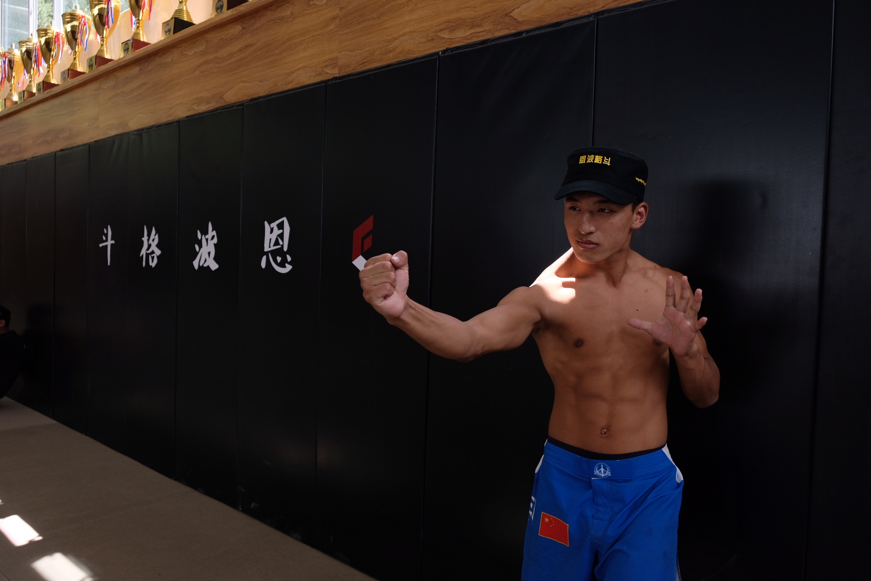 格斗孤儿的真实事件,孤儿打黑拳事件