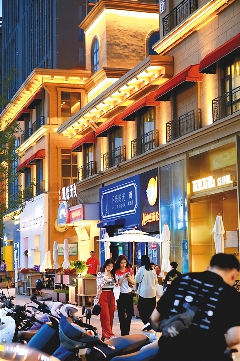 点亮你的夜生活，郑州这20个“夜市”喊你来嗨！