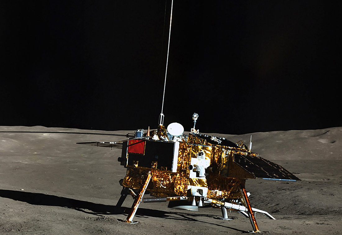 玉兔二号探索月球的科学发现,玉兔在月球背面上发现神秘物质