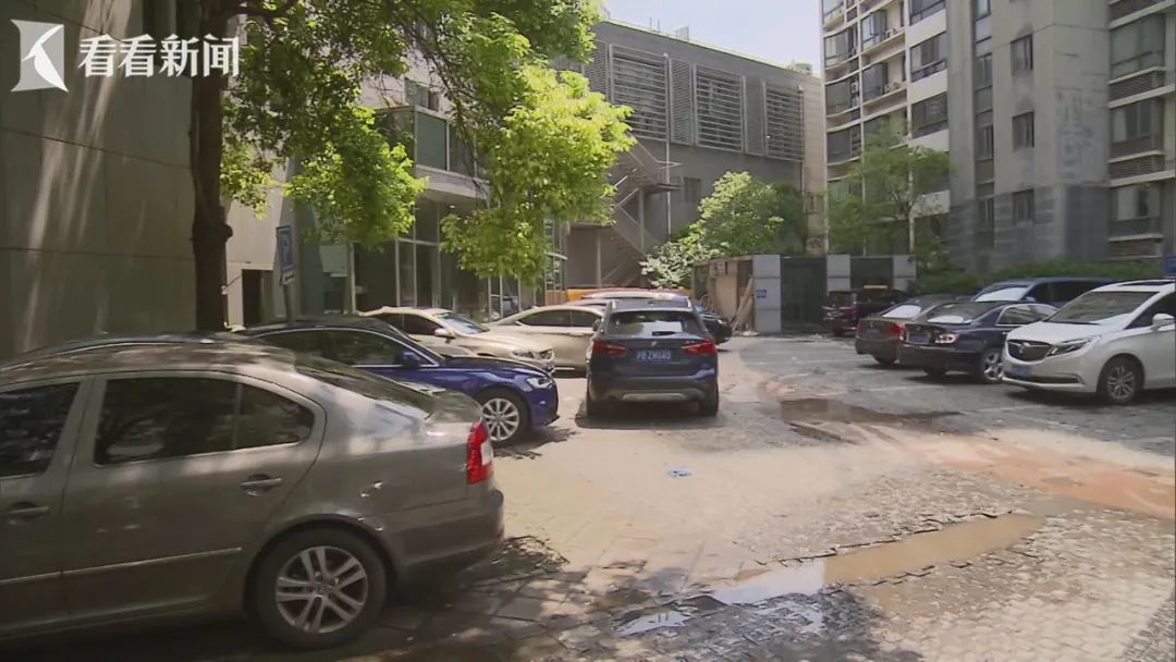 倒手一卖净赚1000万？上海一业主拍下小区部分车位，欲改造后高价出售