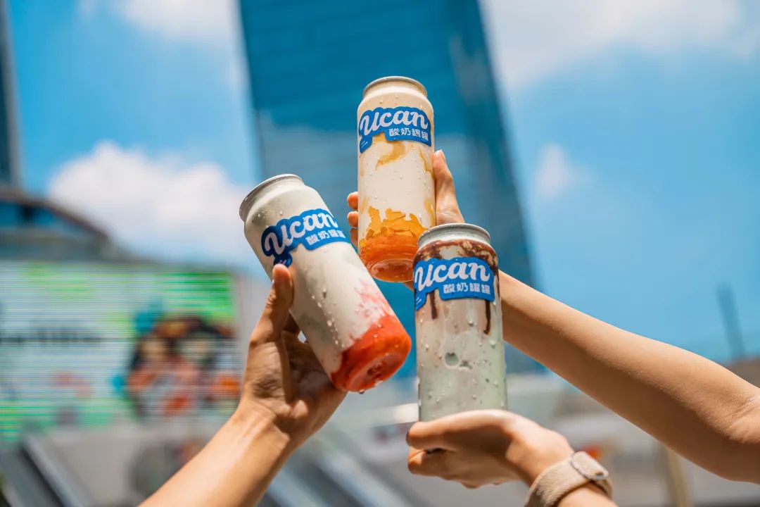 最高日营收超2万，“罐罐酸奶”走红上海，酸奶跑出新玩法？