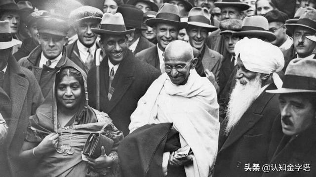 “圣雄”甘地,如何害死印度?非*力暴**不合作运动,究竟是什么鬼?