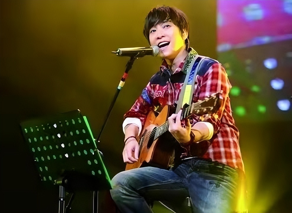 难以超越的十大港台歌手,盘点香港乐坛十大殿堂级歌手