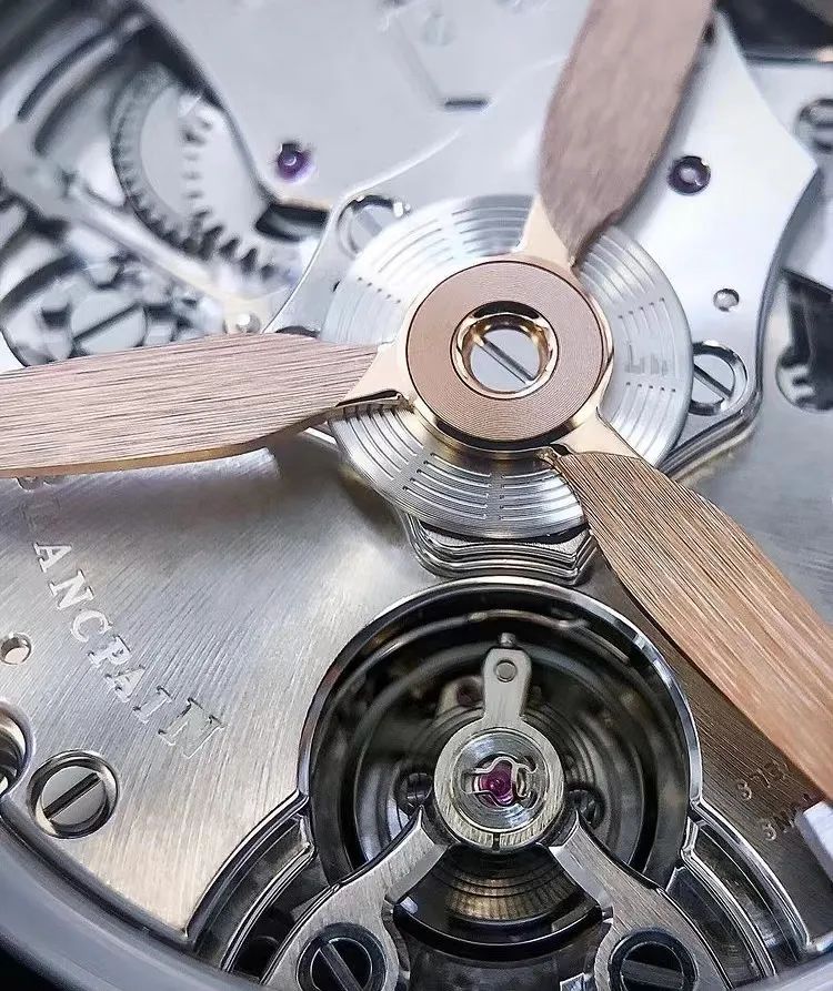 宝珀空军司令玫瑰金上手效果,宝珀空军限量计时表